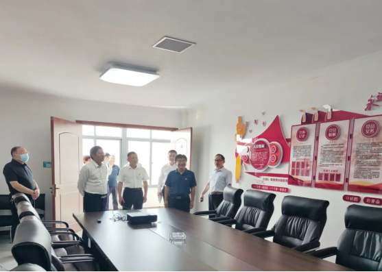 集團(tuán)新招錄員工到礦山接受實踐鍛煉歡迎儀式新聞稿1381.png 集團(tuán)新招錄員工到礦山接受實踐鍛煉歡迎儀式新聞稿1381.png