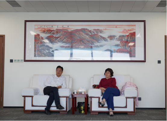 9.23三峽集團(tuán)到市產(chǎn)業(yè)集團(tuán)考察交流339.png 9.23三峽集團(tuán)到市產(chǎn)業(yè)集團(tuán)考察交流339.png