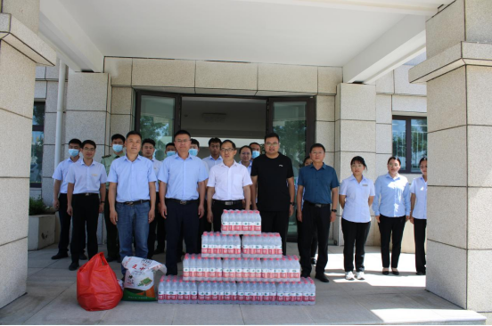 7.7集團(tuán)2023年夏季送清涼慰問活動(dòng)簡報(bào)(1)456.png 7.7集團(tuán)2023年夏季送清涼慰問活動(dòng)簡報(bào)(1)456.png