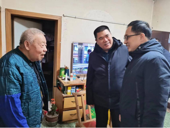 新春送溫暖 慰問暖人心—產(chǎn)業(yè)集團(tuán)活動(dòng)新聞稿0205(1)(3)192.png 新春送溫暖 慰問暖人心—產(chǎn)業(yè)集團(tuán)活動(dòng)新聞稿0205(1)(3)192.png