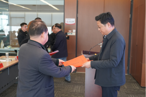 3.11市產(chǎn)業(yè)集團(tuán)召開2024年黨風(fēng)廉政建設(shè)工作會248.png 3.11市產(chǎn)業(yè)集團(tuán)召開2024年黨風(fēng)廉政建設(shè)工作會248.png