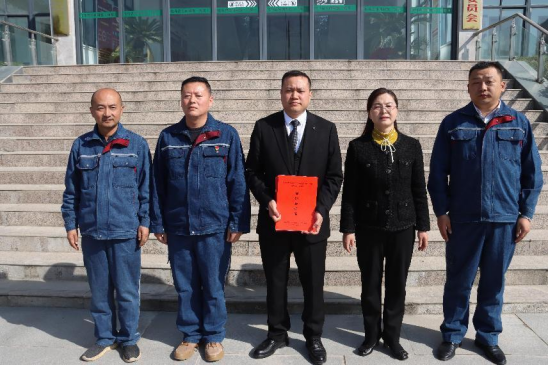 3.27礦山托管組新聞稿件:改革創(chuàng)新增動(dòng)力 提質(zhì)增效(1)434.png 3.27礦山托管組新聞稿件:改革創(chuàng)新增動(dòng)力 提質(zhì)增效(1)434.png