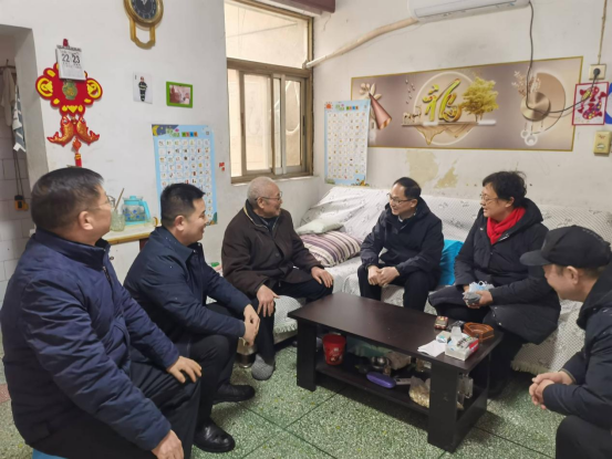 黨建引領(lǐng)聚合力 走訪慰問暖人心—產(chǎn)業(yè)集團開展春節(jié)走訪慰問老黨員活動48.png 黨建引領(lǐng)聚合力 走訪慰問暖人心—產(chǎn)業(yè)集團開展春節(jié)走訪慰問老黨員活動48.png